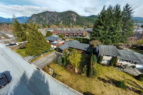 1518 Eagle Run Drive, Squamish, BC 