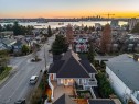 280 5Th Street E, North Vancouver, BC 