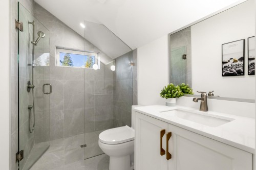 4005 35Th Avenue W, Vancouver, BC 