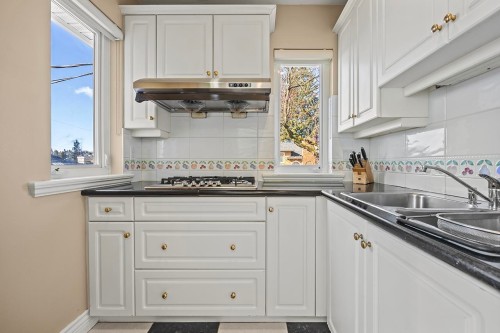 2288 20Th Avenue W, Vancouver, BC 