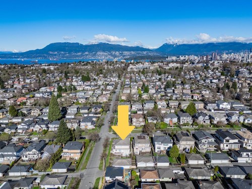 2288 20Th Avenue W, Vancouver, BC 
