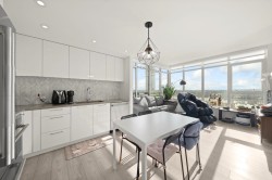 1405-3581 Kent Avenue North E Vancouver, BC V5S 0H6