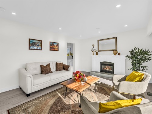 4254 Caddy Road, North Vancouver, BC 