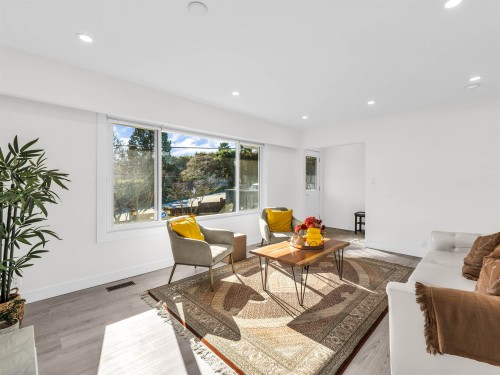 4254 Caddy Road, North Vancouver, BC 