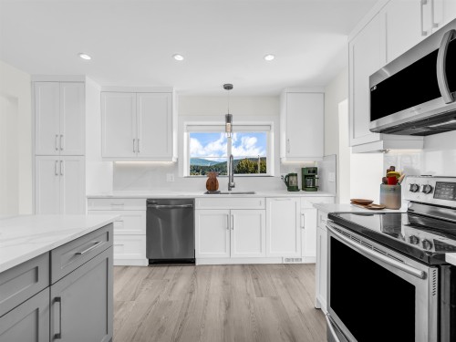 4254 Caddy Road, North Vancouver, BC 