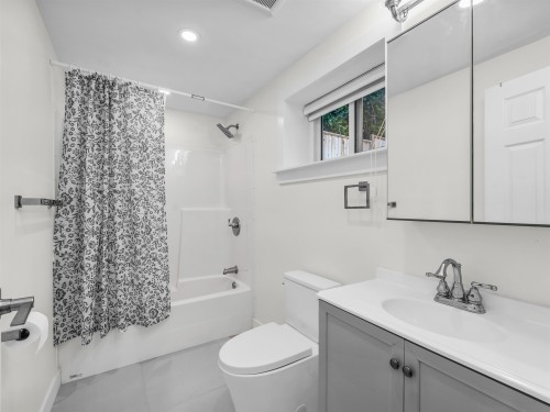 4254 Caddy Road, North Vancouver, BC 