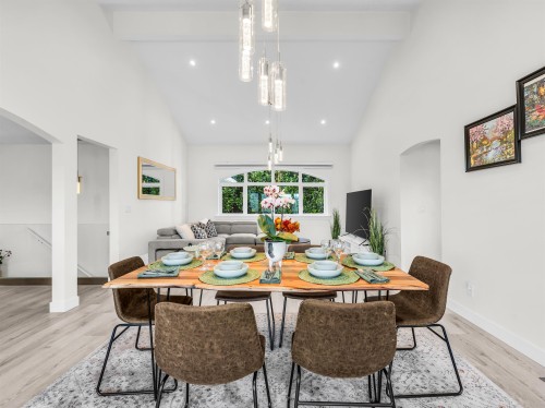 4254 Caddy Road, North Vancouver, BC 