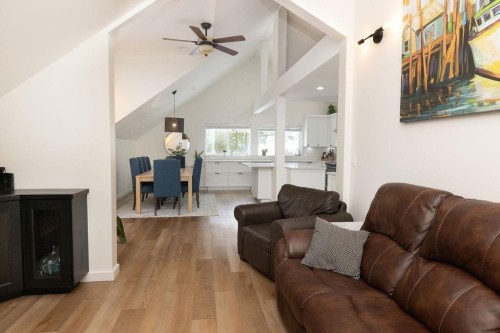 6251 Jasper Road, Sechelt, BC 