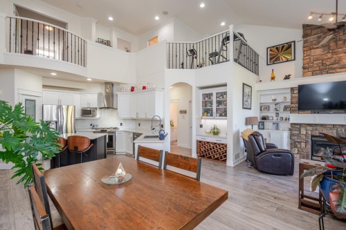 10510 Baker Place, Maple Ridge, BC 