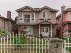 5892 Tyne Street  Vancouver, BC V5R 4L6