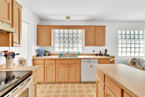 1655 Mcpherson Drive, Port Coquitlam, BC 