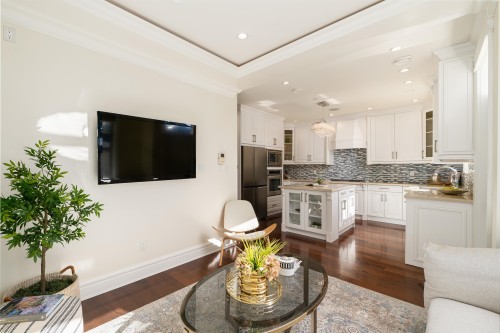 3716 17Th Avenue W, Vancouver, BC 