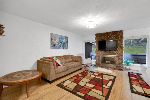 1230 Bluff Drive, Coquitlam, BC 