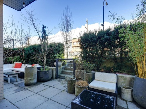 106-625 3rd Street E North Vancouver, BC V7L 1G6