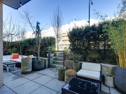 106-625 3rd Street E North Vancouver, BC V7L 1G6