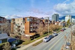 311-1033 St. Georges Avenue  North Vancouver, BC V7L 3H5