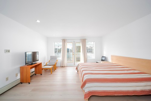 5611 Holt Avenue, Richmond, BC 