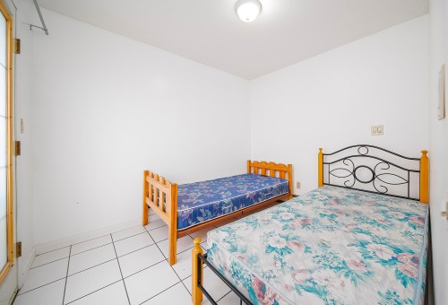 5611 Holt Avenue, Richmond, BC 