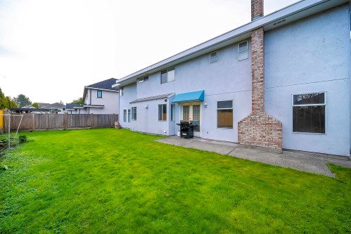 5611 Holt Avenue, Richmond, BC 