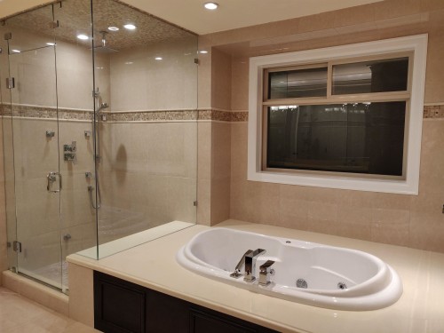 9760 Saunders Road, Richmond, BC 