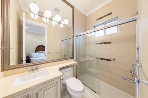 9760 Saunders Road, Richmond, BC 