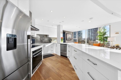 603-1009 Expo Boulevard, Vancouver, BC 