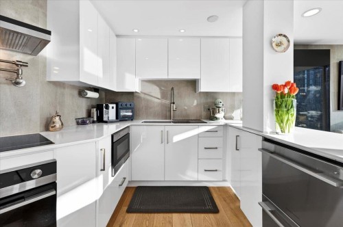 603-1009 Expo Boulevard, Vancouver, BC 