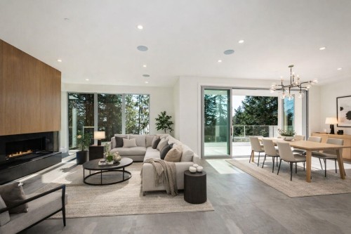 4437 Piccadilly North, West Vancouver, BC 