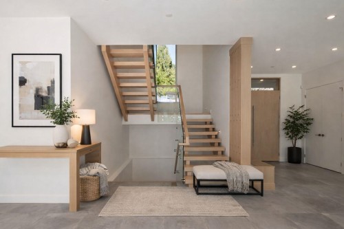 4437 Piccadilly North, West Vancouver, BC 