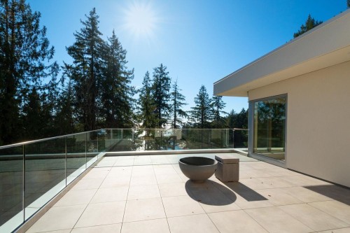 4437 Piccadilly North, West Vancouver, BC 