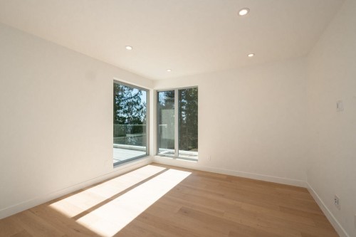 4437 Piccadilly North, West Vancouver, BC 