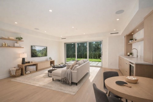 4437 Piccadilly North, West Vancouver, BC 