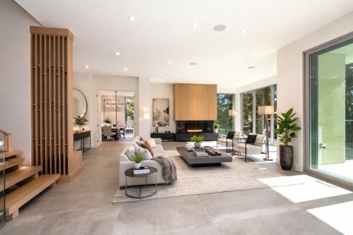 4437 Piccadilly North, West Vancouver, BC 