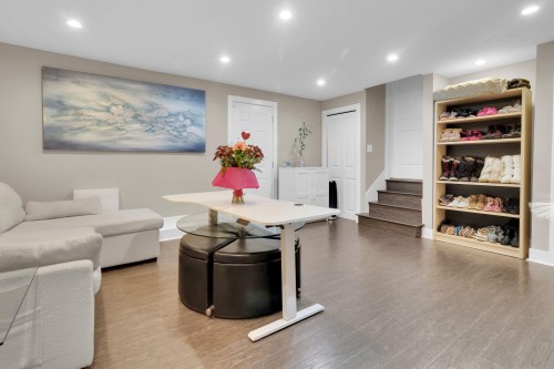 3054 Daybreak Avenue, Coquitlam, BC 