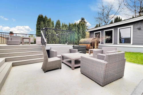 3054 Daybreak Avenue, Coquitlam, BC 