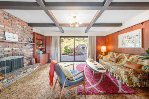 895 Elveden Row, West Vancouver, BC 