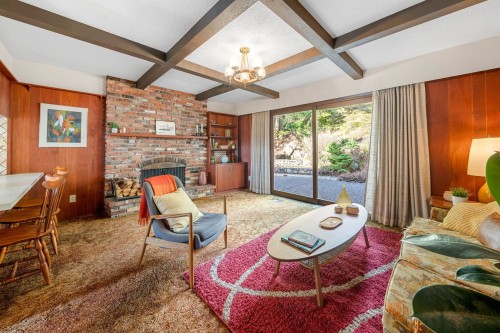 895 Elveden Row, West Vancouver, BC 