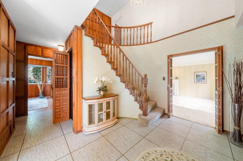 895 Elveden Row, West Vancouver, BC 