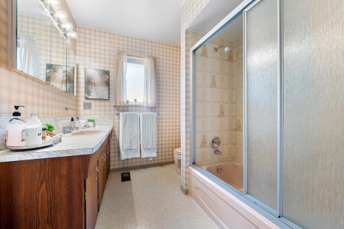 895 Elveden Row, West Vancouver, BC 