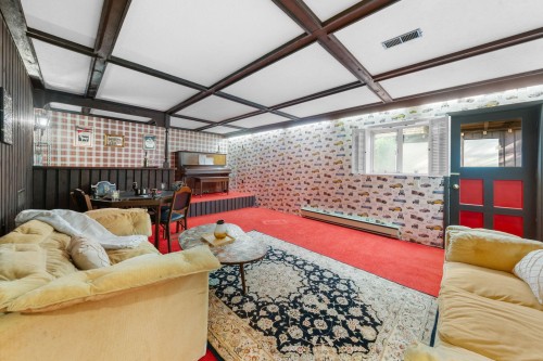 895 Elveden Row, West Vancouver, BC 