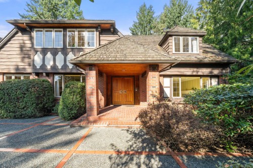 895 Elveden Row, West Vancouver, BC 