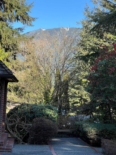 895 Elveden Row, West Vancouver, BC 