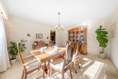 895 Elveden Row, West Vancouver, BC 