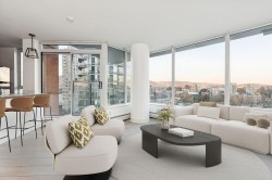 1609-688 Abbott Street  Vancouver, BC V6B 0B9