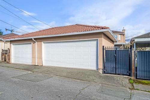 6575 Raleigh Street, Vancouver, BC 