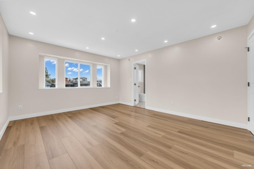 719 27Th Avenue E, Vancouver, BC 