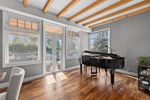 145 Kensington Road E, North Vancouver, BC 