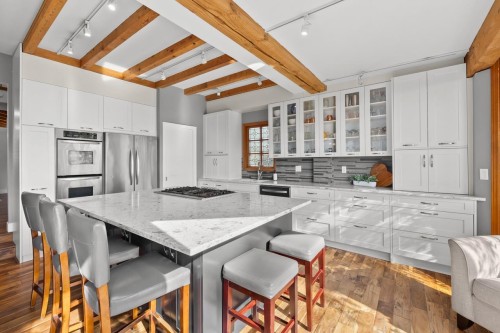 145 Kensington Road E, North Vancouver, BC 