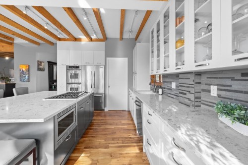 145 Kensington Road E, North Vancouver, BC 