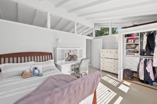 145 Kensington Road E, North Vancouver, BC 